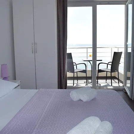 King Apartament Podstrana