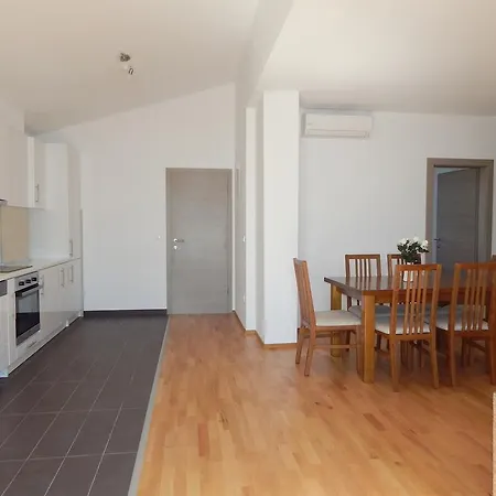 Apartament King *